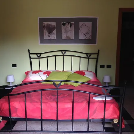 Hébergement de vacances L'oasi Del Relax Oleggio Castello
